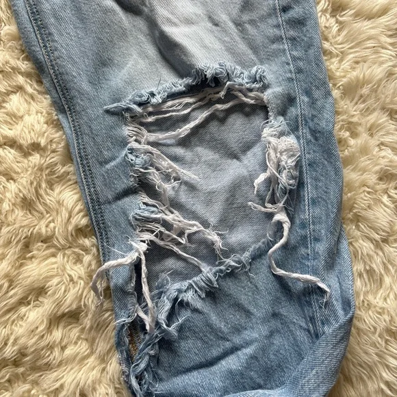 American Eagle Outfitters Light Blue Mom Jeans - Picture 7 of 14